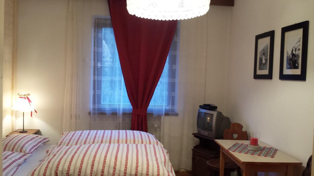 Casa Monteggia Dobbiaco Oda fotoğraf
